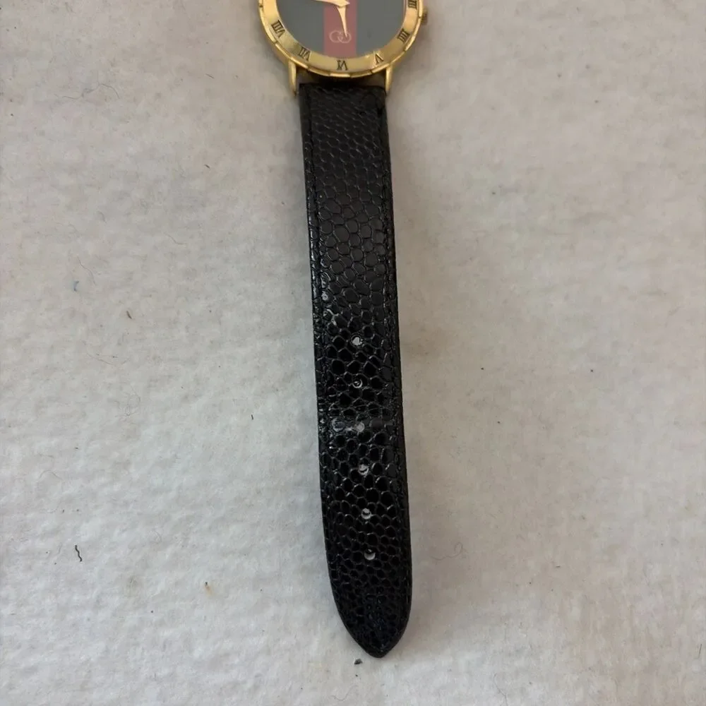 Vintage GUCCI Red Green Gold Quartz Ladie's Watch 9000L Alligator Band